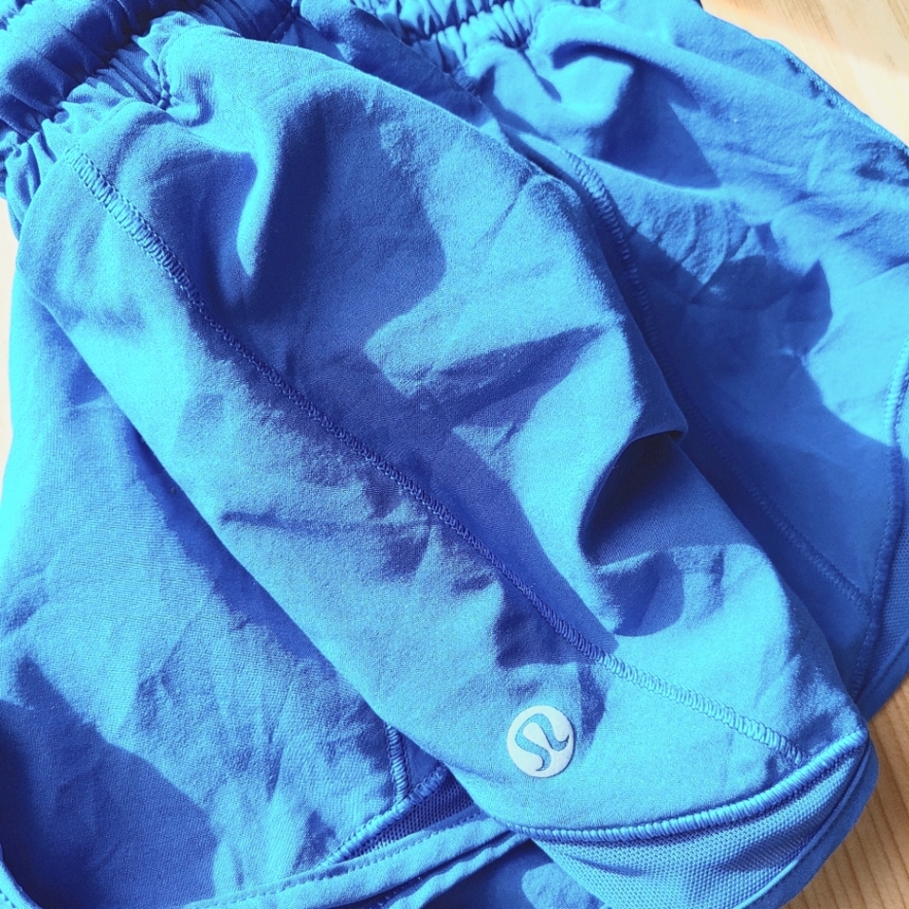 Blue LuLu "Speed Up" running shorts - Picture 3 of 3